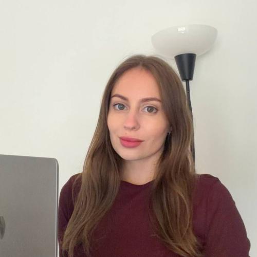 Diana D. - Brand Designer & Graphiste | Identité visuelle & Branding