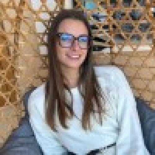 Sarah V. - Assistant administratif et community manager