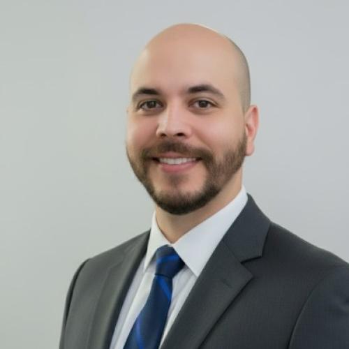 Adrien A. - Consultant stratégie, développement commercial et management