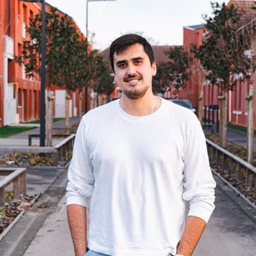 Dylan B. - Architecte DE & Designer graphique