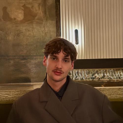 Loïc D. - Chargé de communication // Photographe