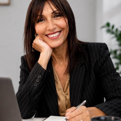Valérie B. - ASSISTANTE ADMINISTRATIVE - 30 ANS D'EXPERIENCE