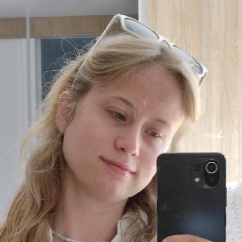 Julie V. - Monteur vidéo