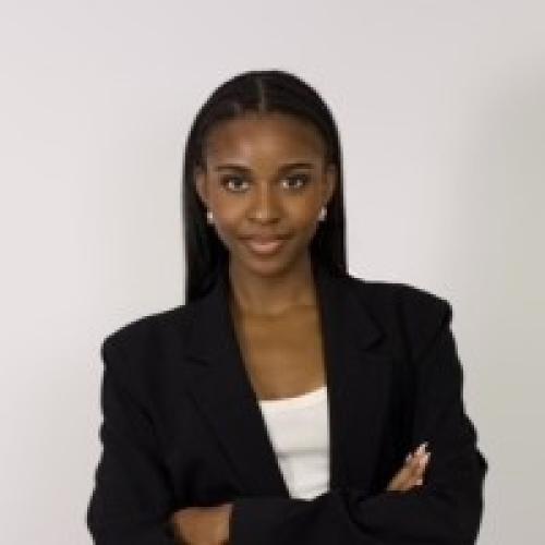 Elsie D. - Web analyst