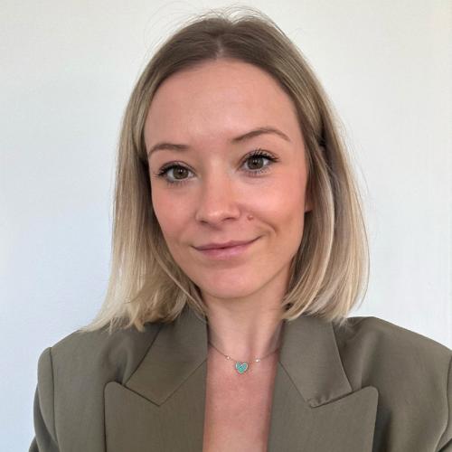 Louise P. - Social media manager