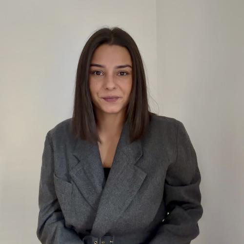 Ozge G. - Assistante administrative indépendante