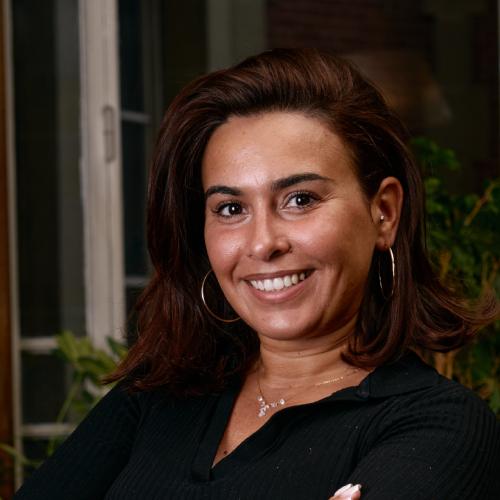 Nora F. - BAC +2 OFFICE MANAGER
