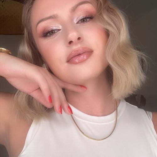 Myléna H. - Community manager