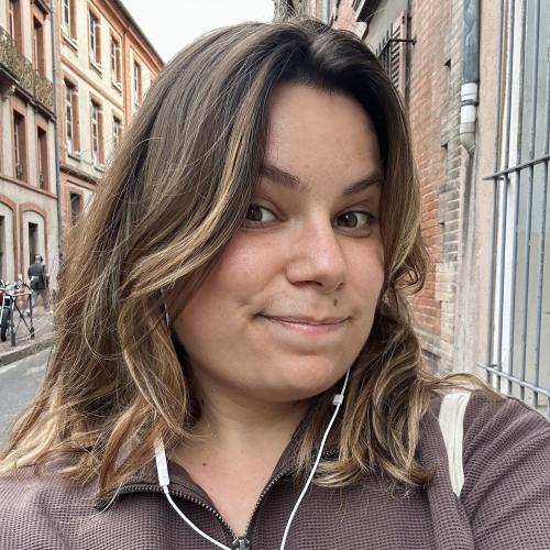 Clara P. - Cheffe de projet, bras droit opérationnel