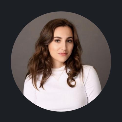 Amélia A. - Social Média et Community Manager