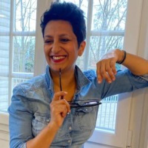 Samira G. - Consultante en développement commercial et management