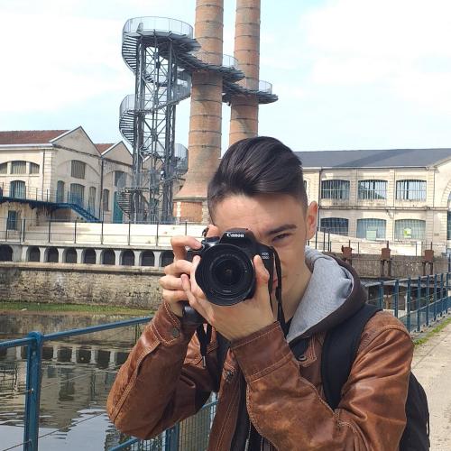 Kevin M. - Photographe-Videaste professionnel