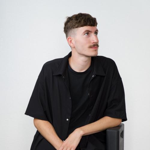 Noé M. - Directeur artistique & Graphiste